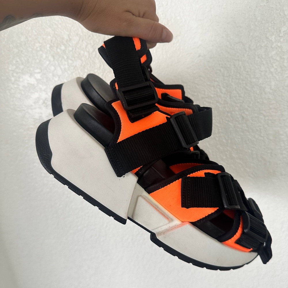 Maison Martin Margiela safety strap platform sandals, size 8.5
